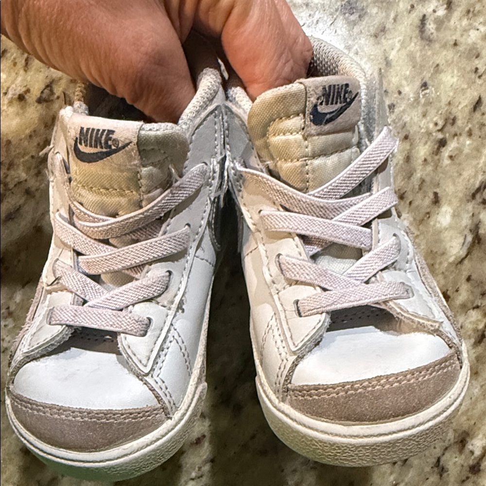 Nike Blazer Mid ‘77 Sneakers - white & gray 6C - Picture 6 of 12